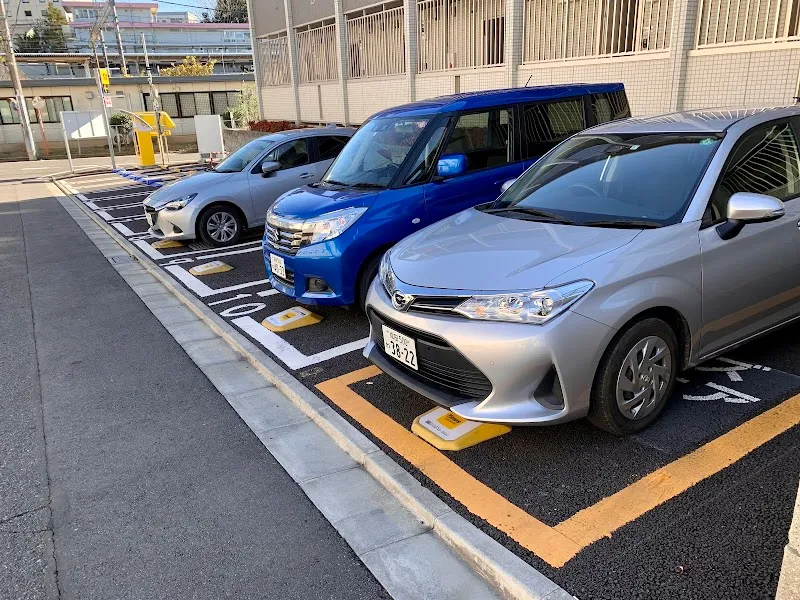 タイムズ成田囲護台１丁目 の写真 3