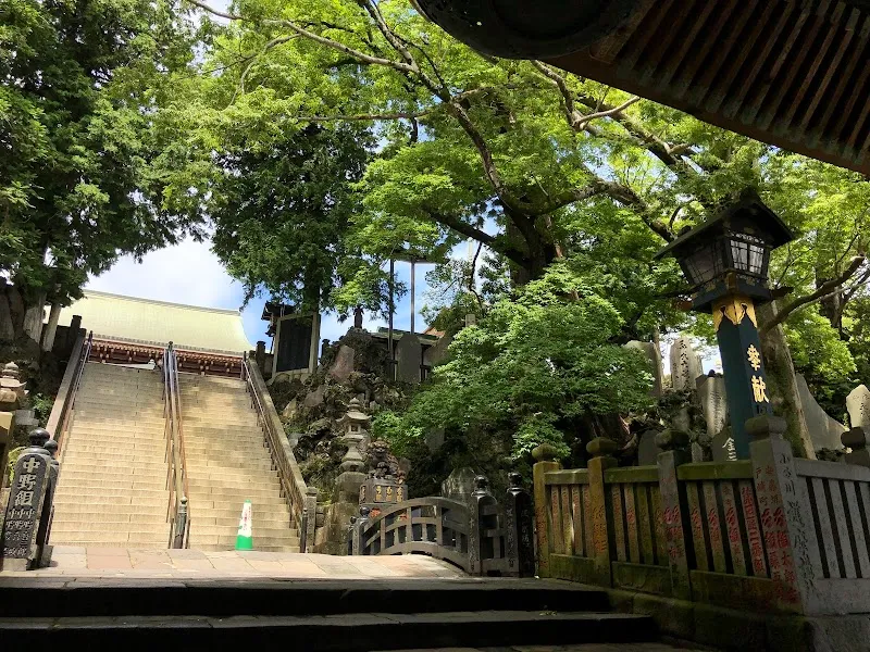 成田山新勝寺 総門 の写真 3