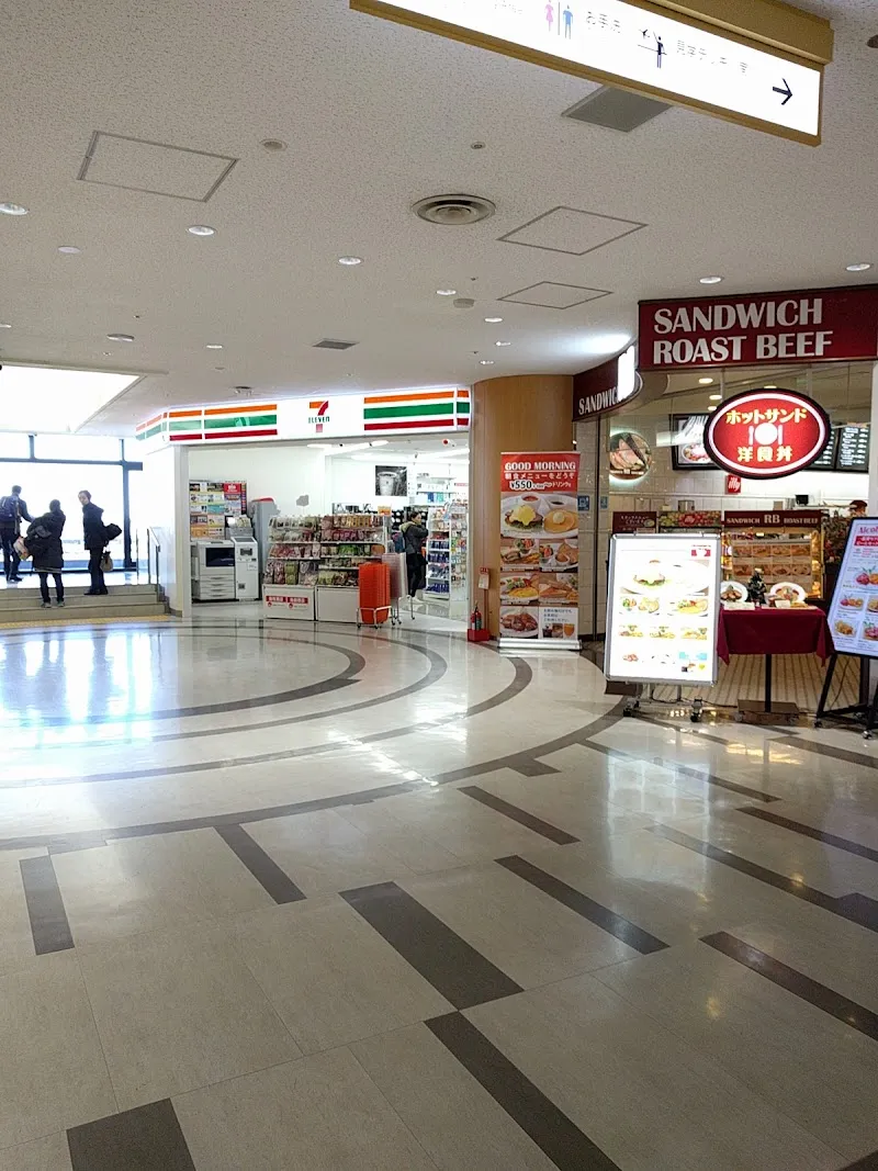 セブン-イレブン（2F）